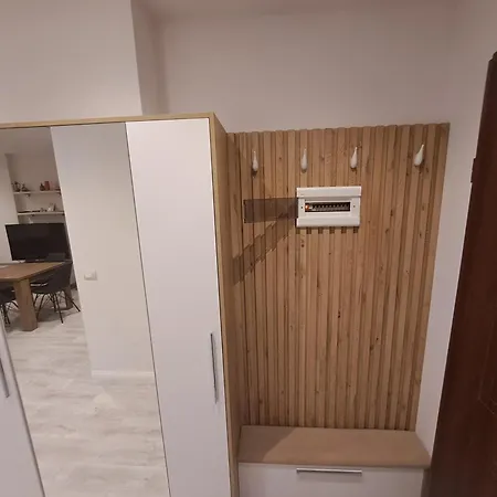 Cathedral Square Apartment *