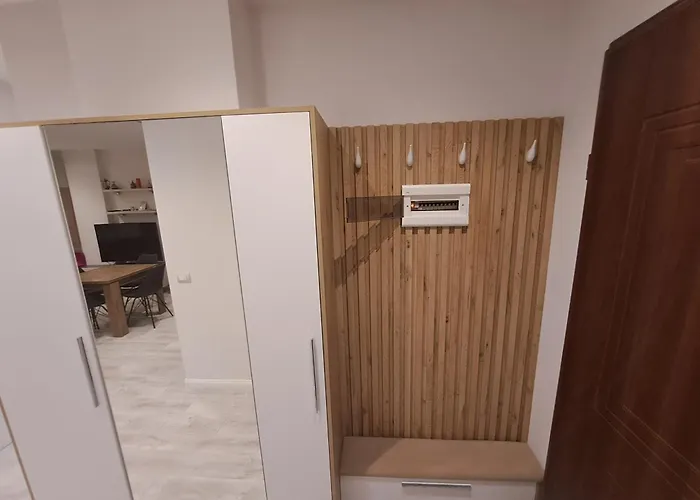 Cathedral Square Apartment *